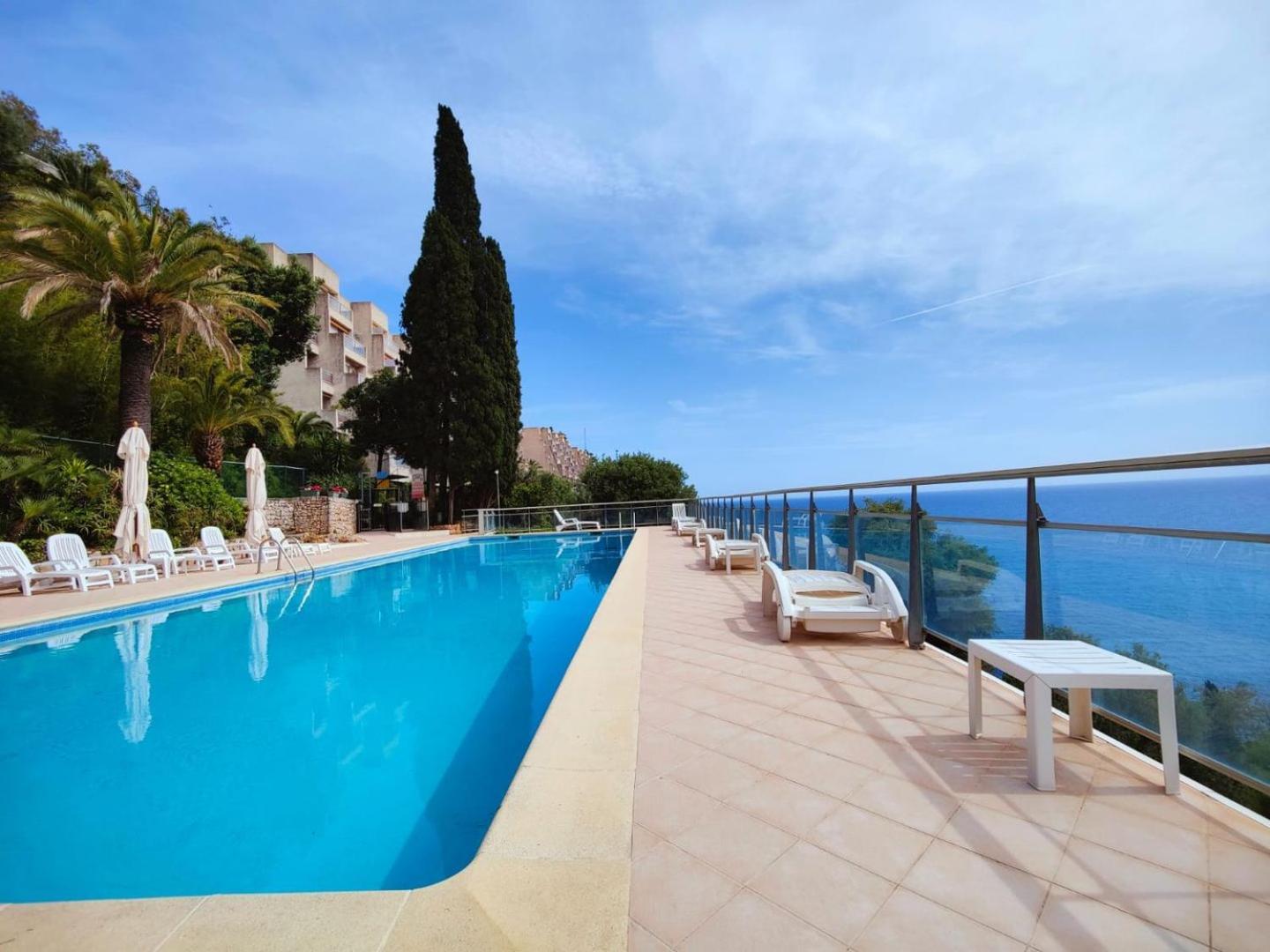 Le Coq Massolin Roquebrune-Cap-Martin Exterior photo